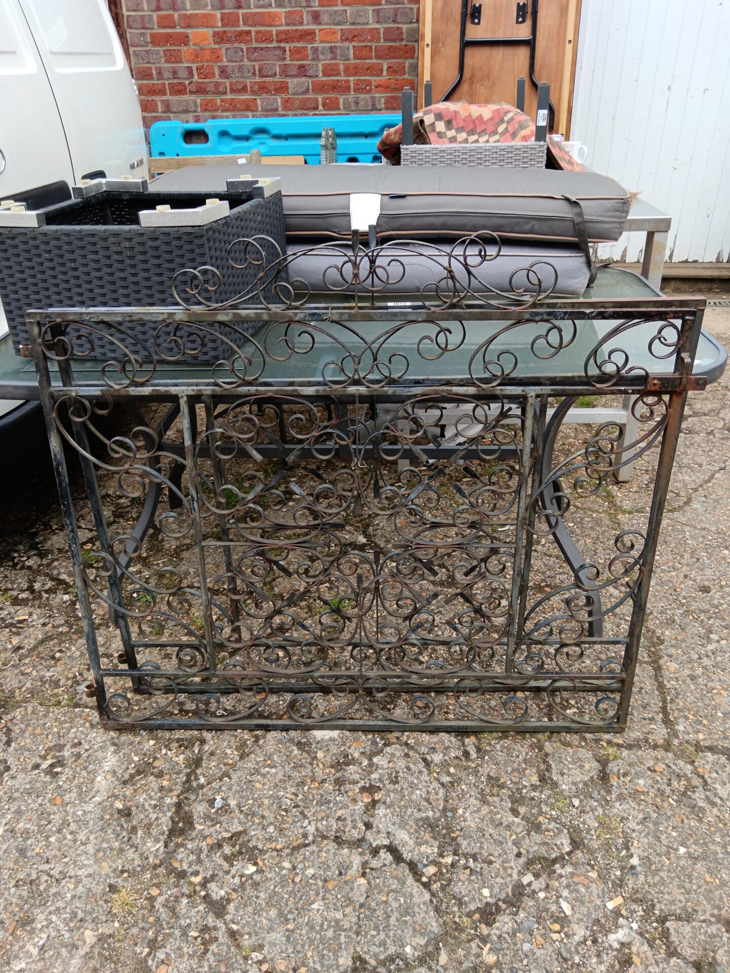 1161 Set of wrought iron driveway gates