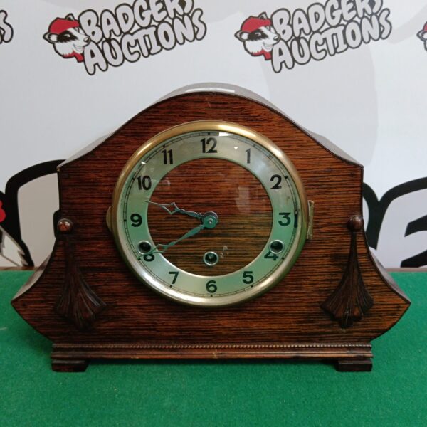 Vintage Art Deco mantle clock with Westminster chime.