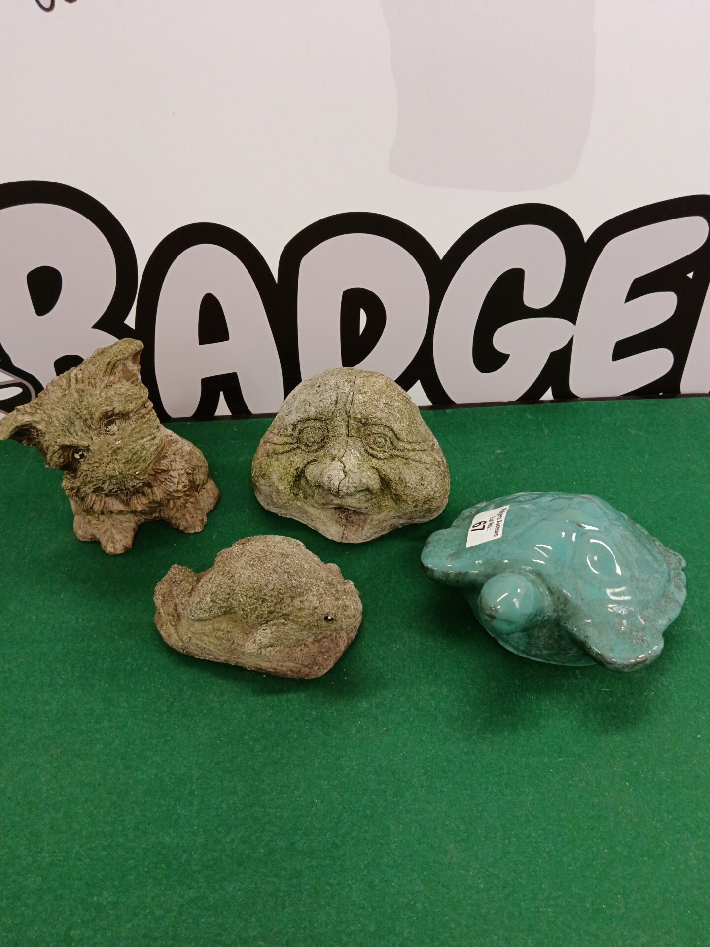 067 Four concrete garden ornaments including turtle
