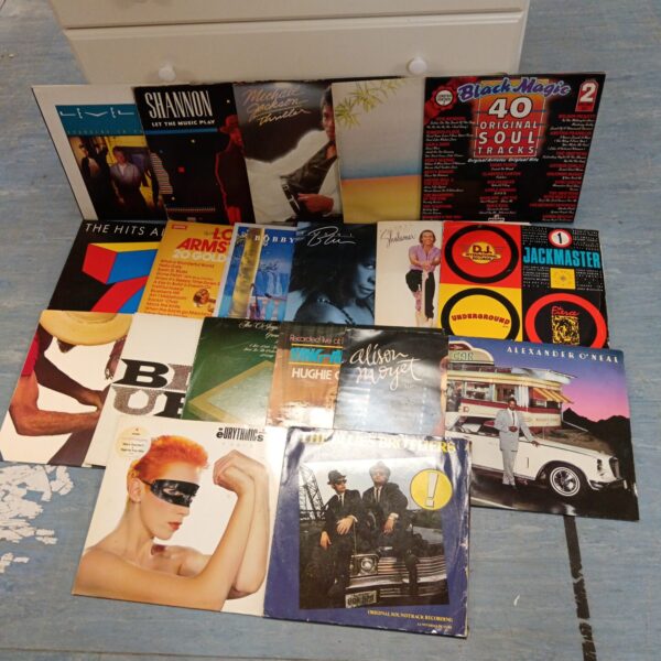 Lot of vintage vinyl records including Michael Jackson.