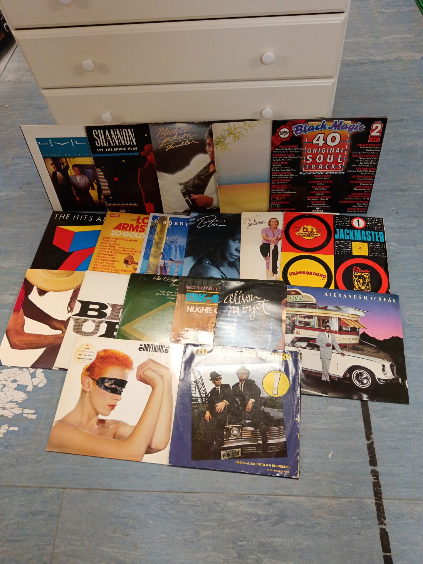 143 Selection of 12″ vinyl records Inc Michael Jackson