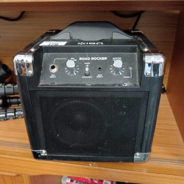 Vintage Ion Road Rocker speaker system with iPod dock.