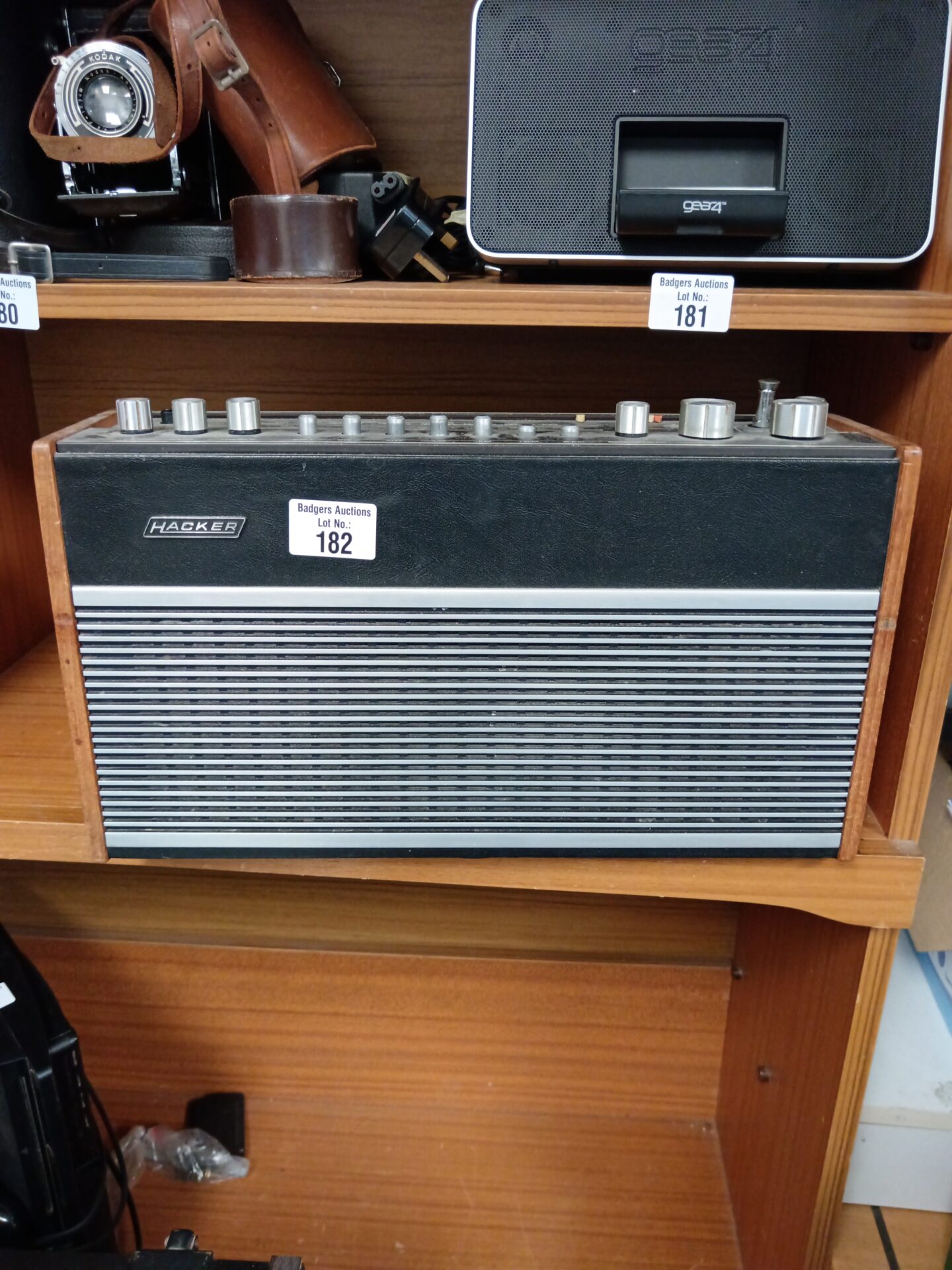 182 Hacker super sovereign rp-75 radio