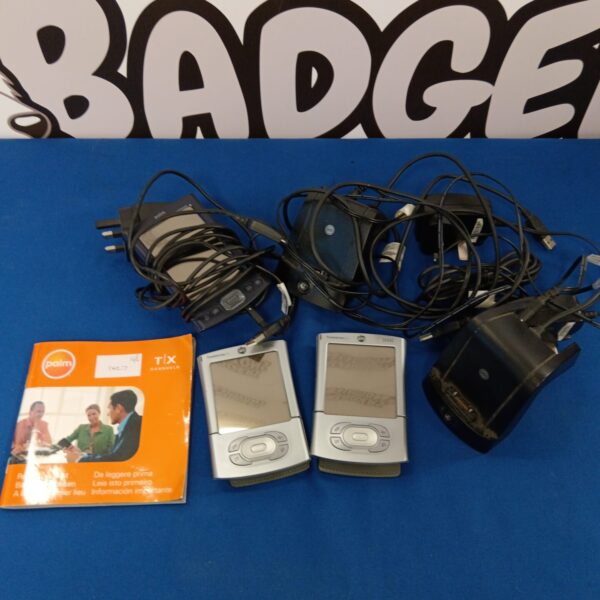 Vintage Palm organizers lot including a Tungsten T3 PDA.