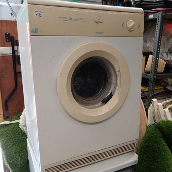 White Knight Sensordry tumble dryer, vintage laundry appliance.