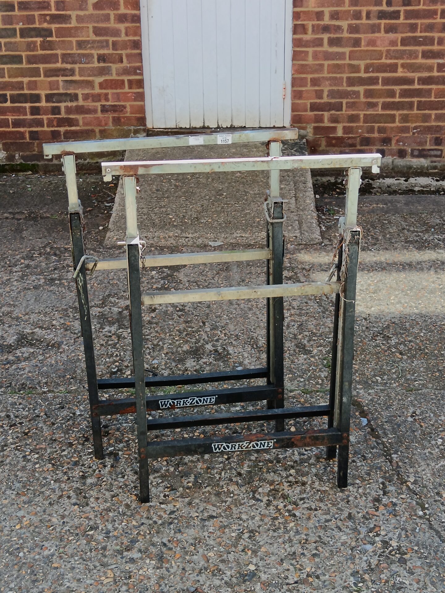 1157 Pair of workzone tressels