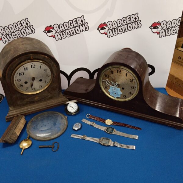 Vintage clock and watch lot for restoration and collecting.