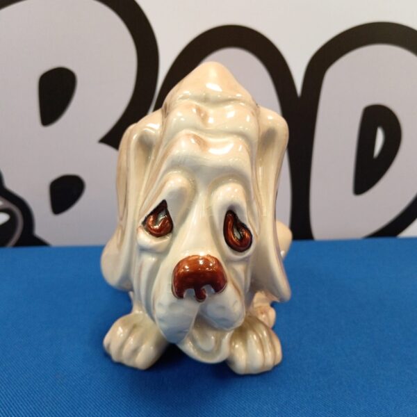 Vintage Sylvac pottery bloodhound moneybox, front view.
