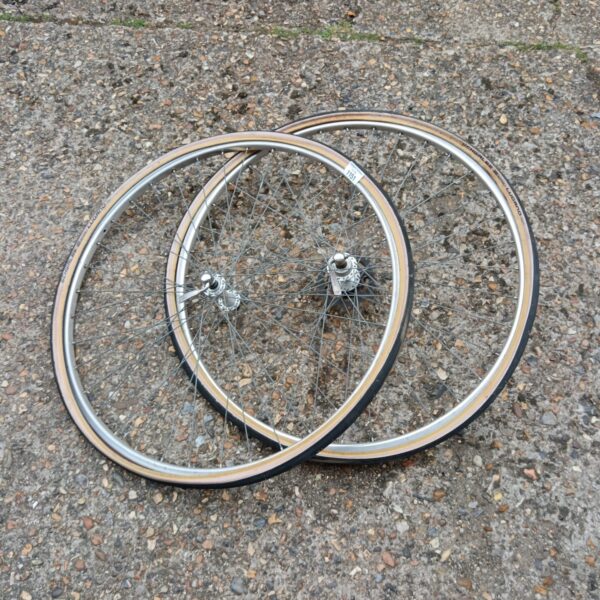 Pair of vintage Maillard bicycle wheels, 700c size.
