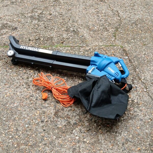 Hyundai leaf blower vacuum shredder electric garden tool