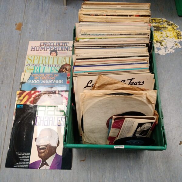 Mixed lot of vintage vinyl records including Ray Charles and Tom Jones.