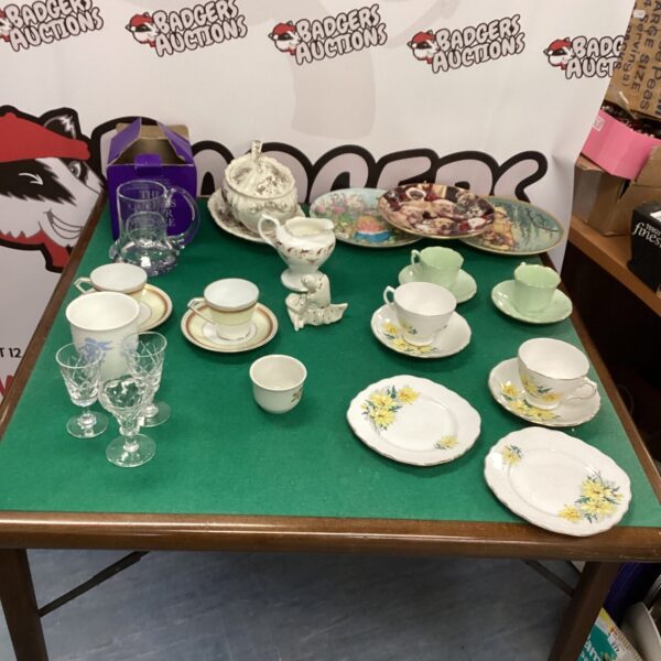 Vintage Crown Royal tea cups and saucers in a mixed lot.