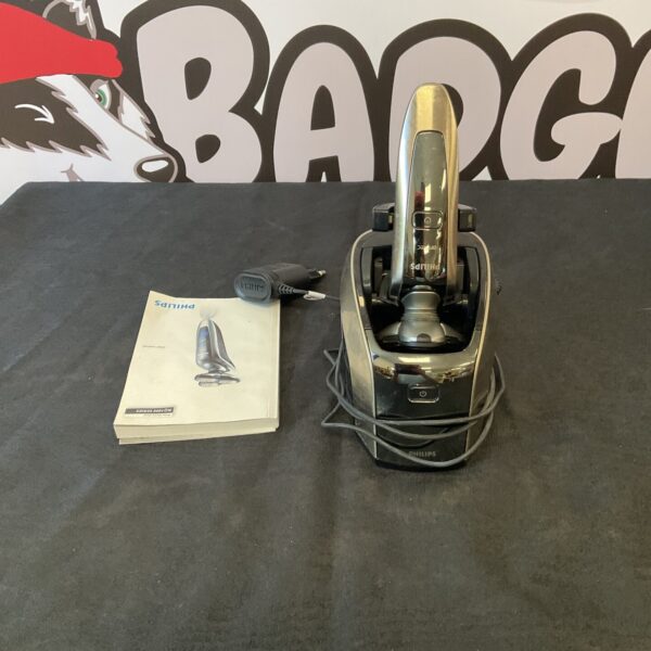 Philips RQ1000 electric shaver, vintage grooming tool