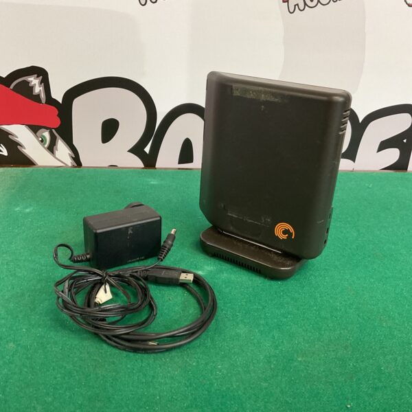 Seagate 500gb external hard drive, portable storage solution.