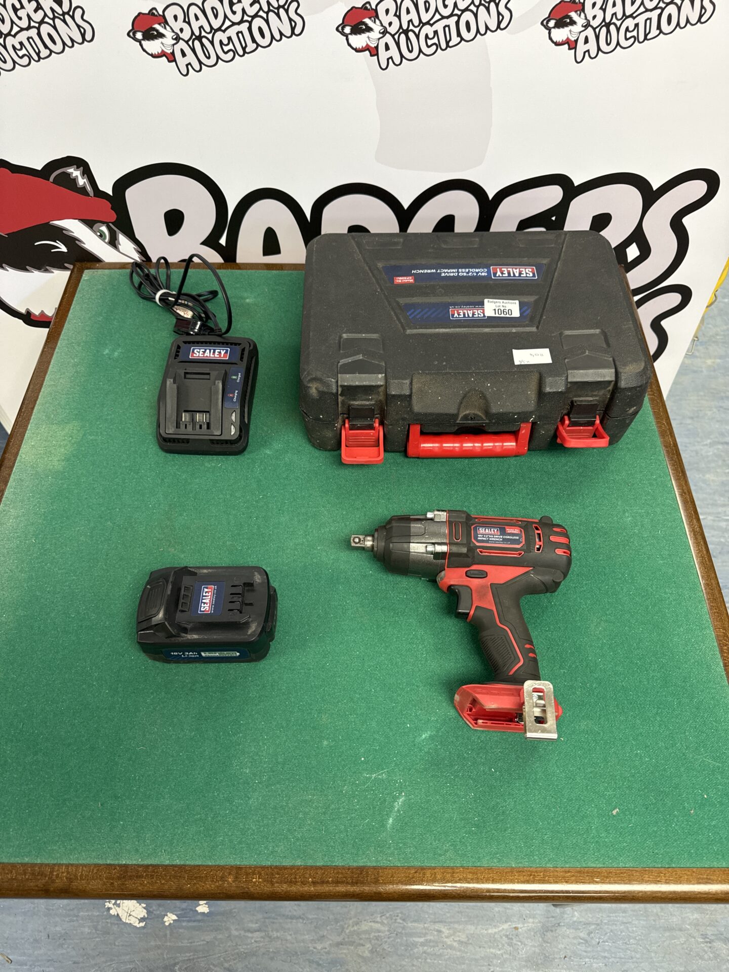 1060 Sealey 1/2” drive cordless impact driver – battery may need replacement as unresponsive