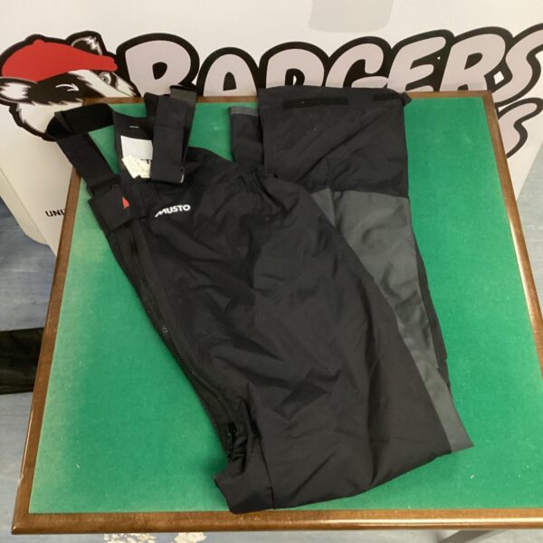 Musto BR1 sailing trousers size large, waterproof and durable.