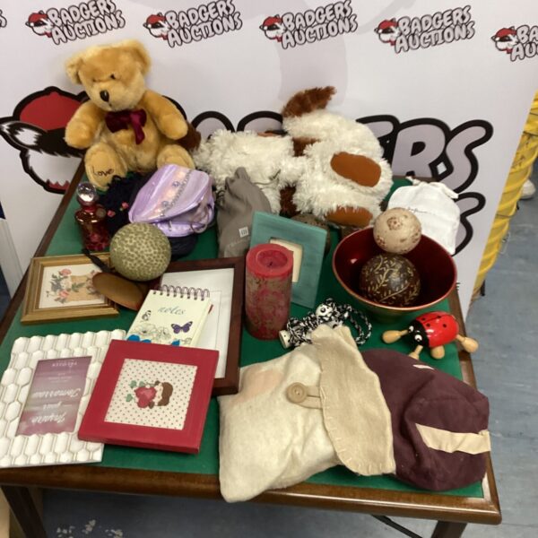 Mixed lot of vintage toys and collectibles including a teddy bear.