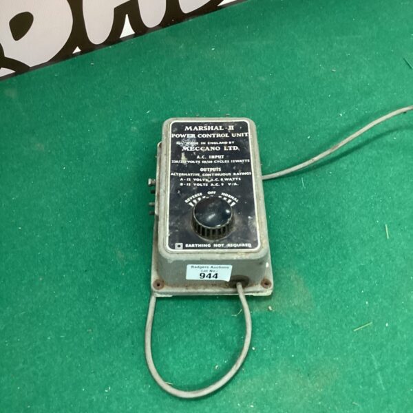 Vintage Meccano Marshall power unit, front view.