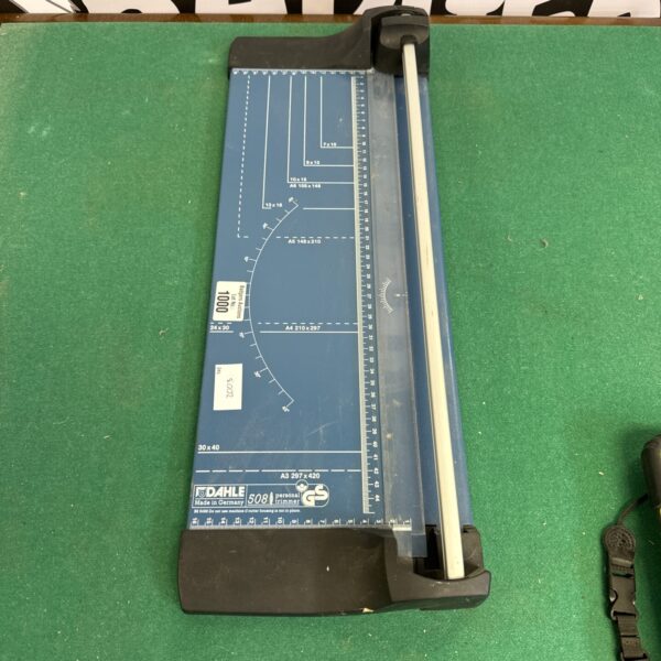 Dahle 508 paper guillotine