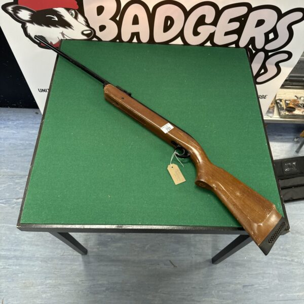 Vintage BSA Mercury .22 air rifle in used condition.