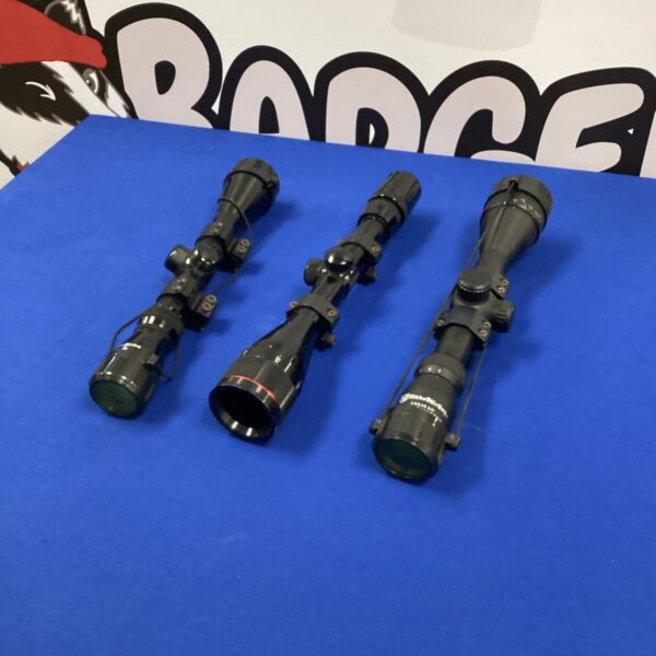 Vintage rifle scopes lot including Deerfield and Nikko Stirling.