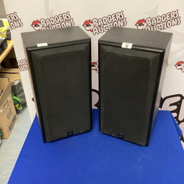 Vintage Kenwood LS-76 bookshelf speakers in used condition.