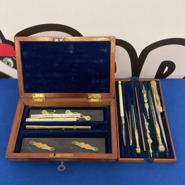 Cased vintage draughtsman's set with key