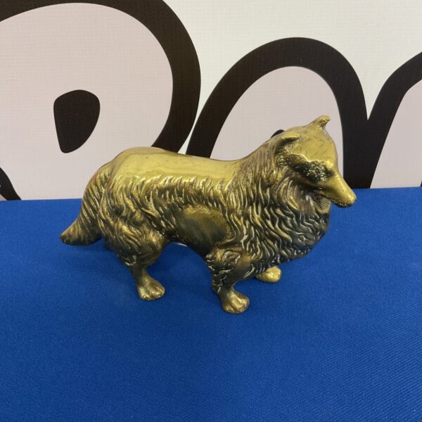 Vintage brass collie dog statue, detailed collectible figurine.