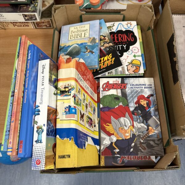 Tray of assorted children’s books, mixed lot for young readers.
