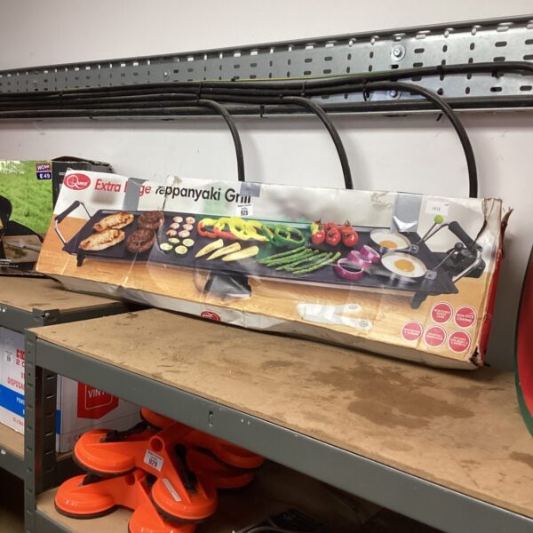Quest Teppanyaki Grill model 928 in original packaging.