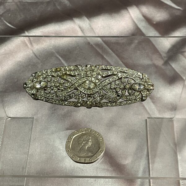 Sparkling silver-tone Art Deco diamanté brooch, vintage jewellery.