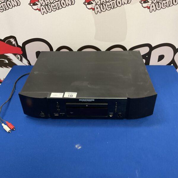 Marantz CD6005 CD player, front view, audio equipment.