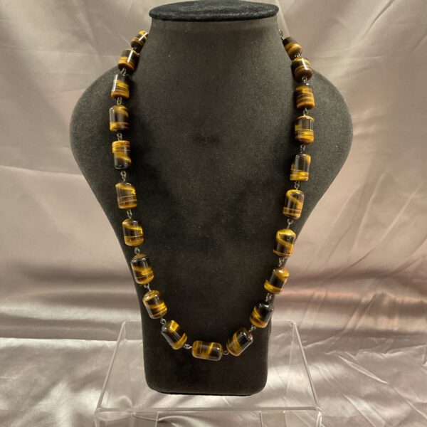 vintage barrel shaped tigers eye necklace