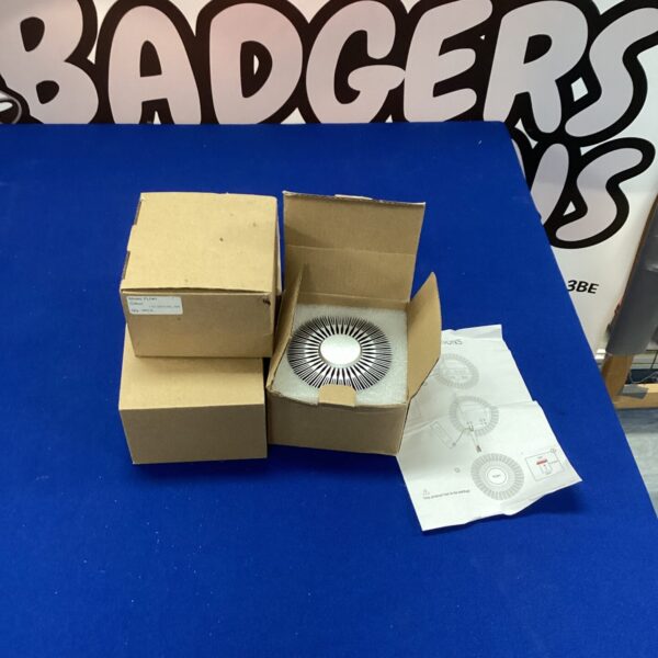 Lot of four used outdoor lamp fittings for garden lighting.