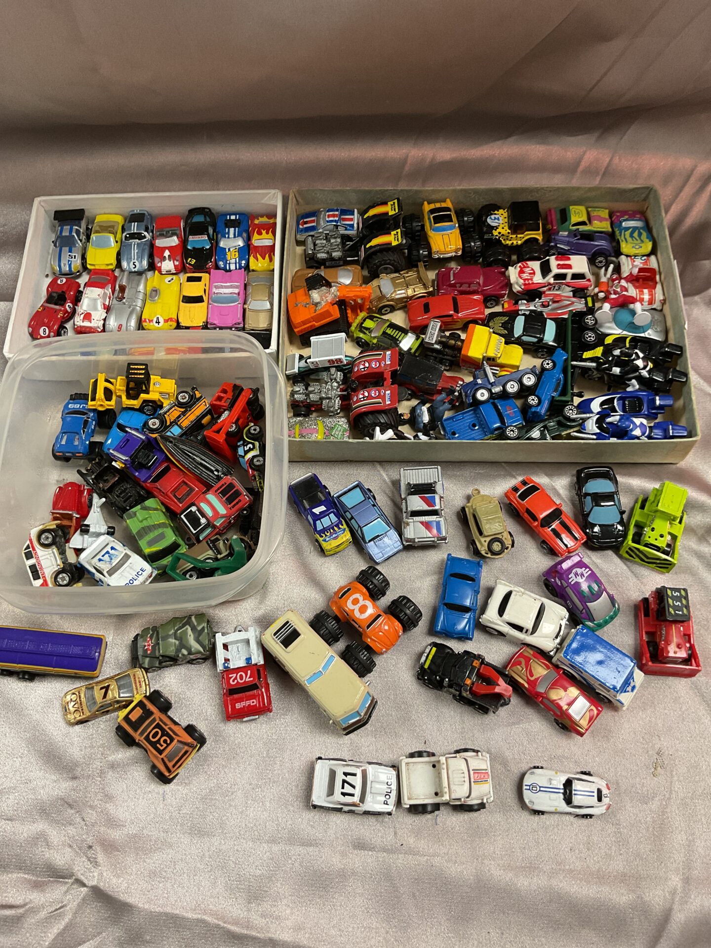 727 Large Collection Of Micro Machine Cars and Trucks