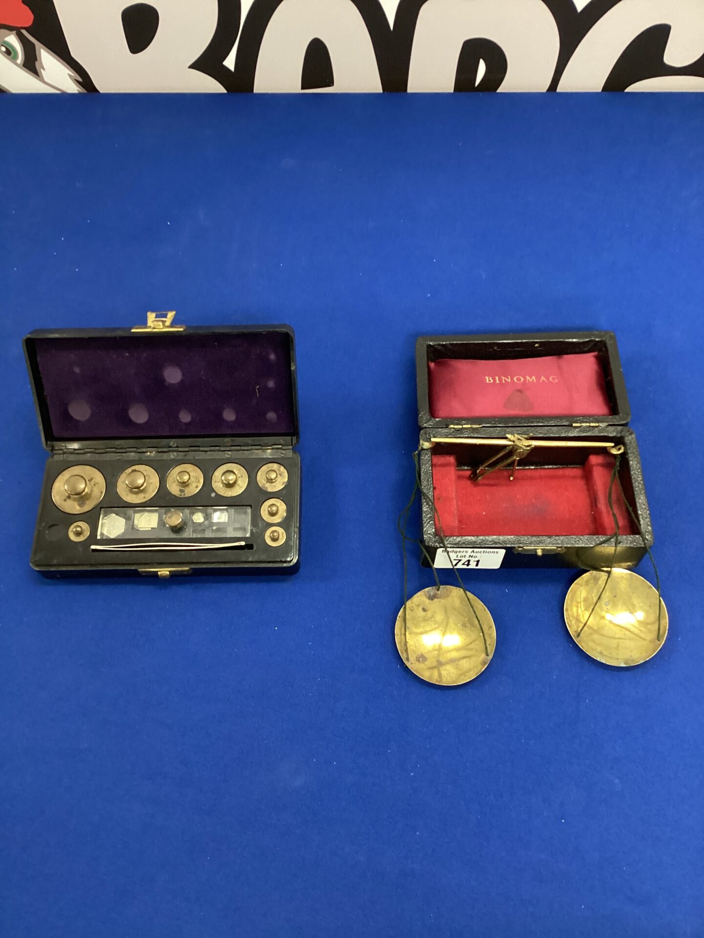 741 Binomag vintage weighing scale plates with jewellers weight set
