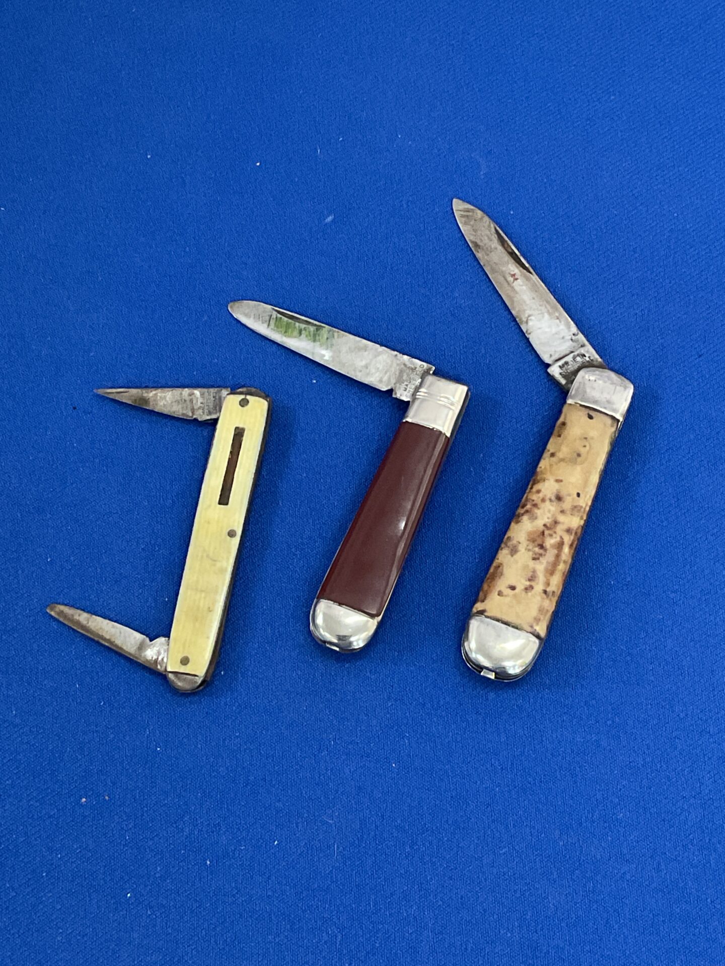 779 Three Vintage Pocket Knives