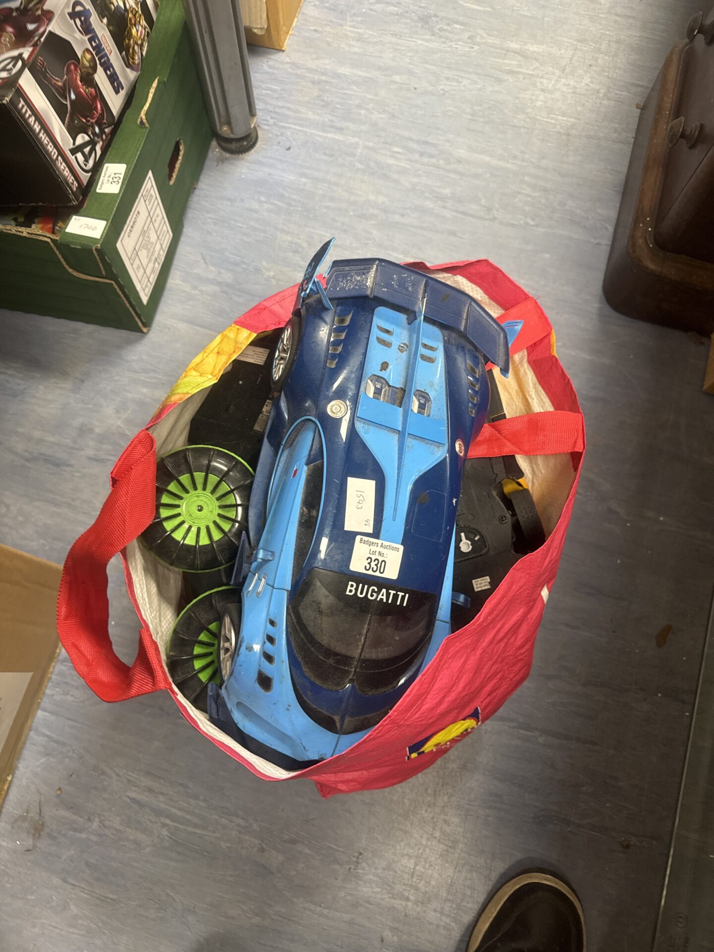 371 Bag of rc cars with some handsets