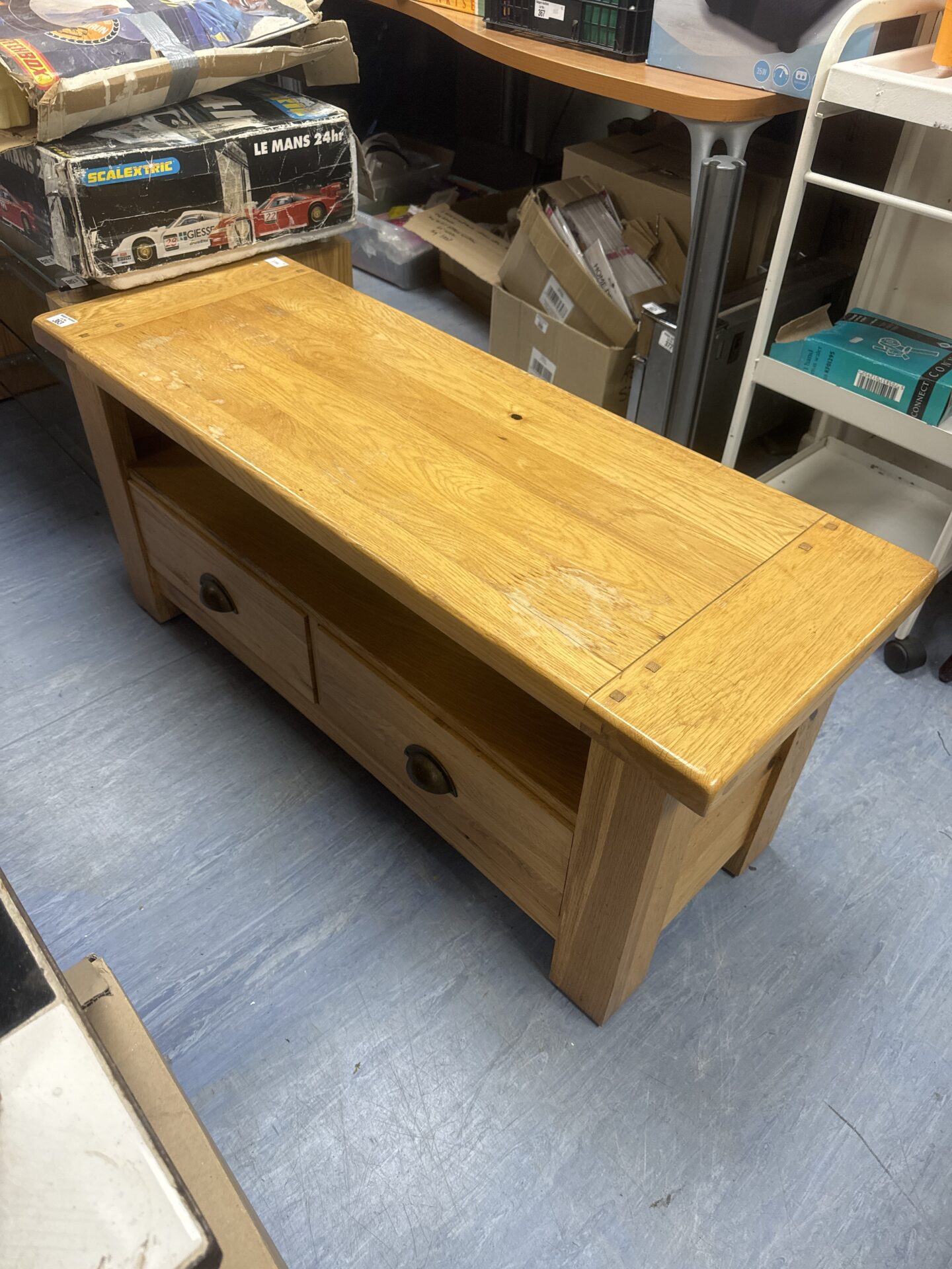 398 Light oak tv stand cabinet 43” length x 19.75” depth x 19.5” height