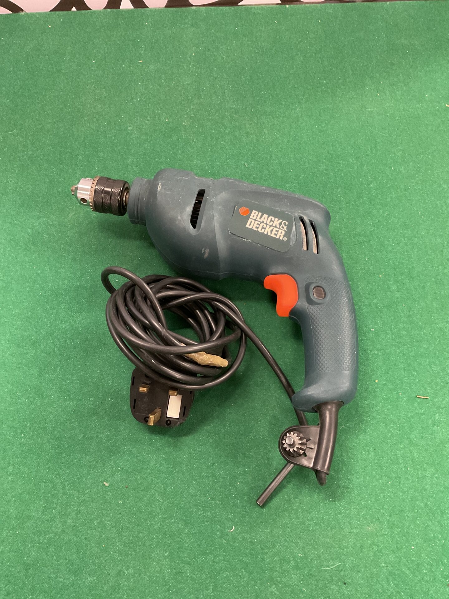 1026 Black & decker kr500 hammer drill – working