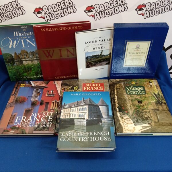 Lot of vintage wine and Loire Valley books for collectors.