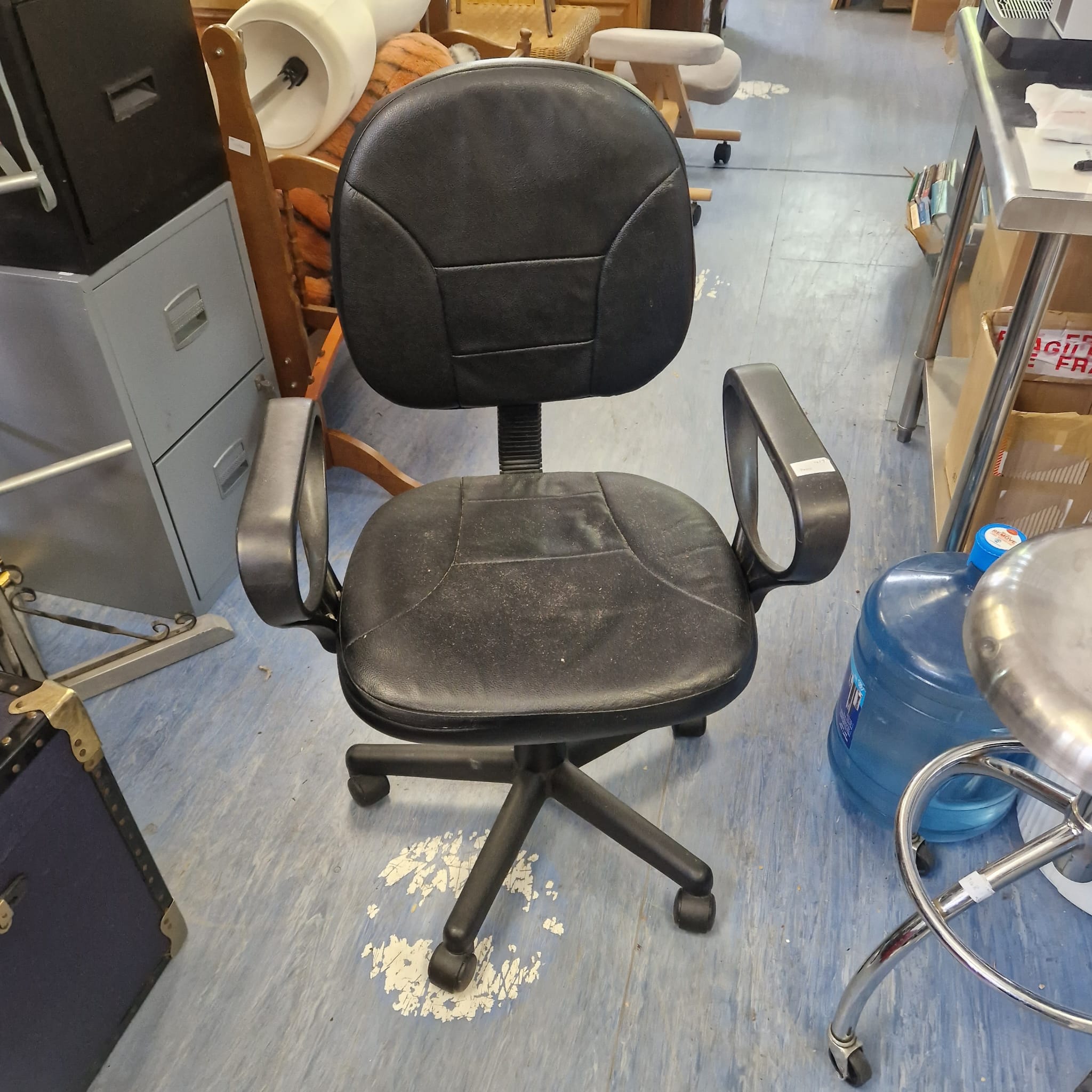 561 Office swivel chair