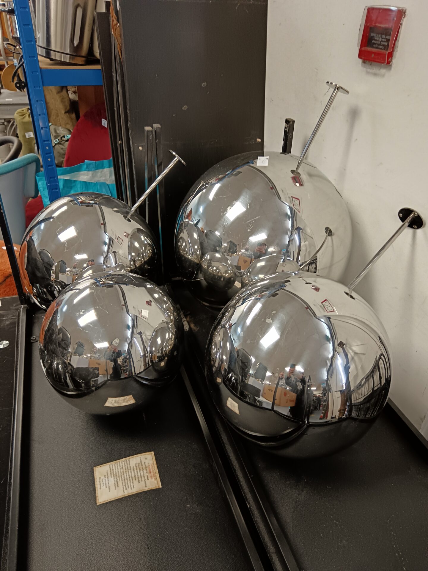 615 Four Chrome Ball Garden Features 400mm 300mm 250mm