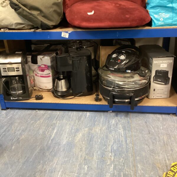 Kitchenware joblot featuring Tower, Bacon Master, and Russell Hobbs appliances.