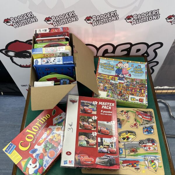 Mixed lot of puzzles and games including Ravensburger and Hasbro MB.