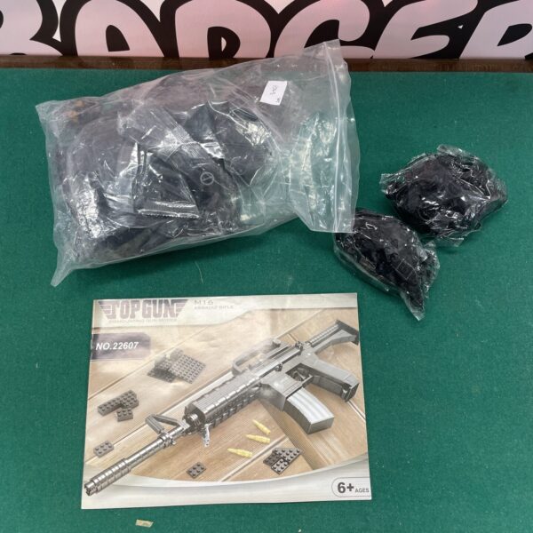 Top Gun M16 assault rifle Lego style building set replica