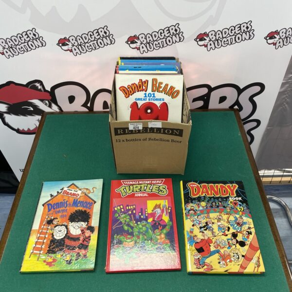 Vintage Beano and Dandy annual collection with Teenage Mutant Ninja Turtles.