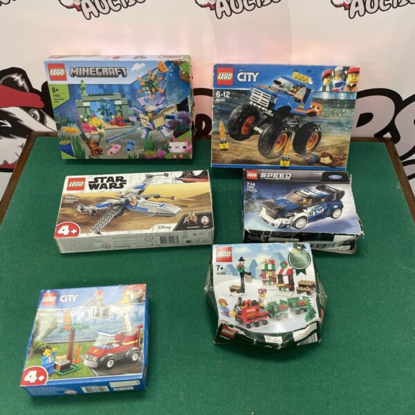Lego sets collection including Minecraft, Star Wars and Lego City themes.