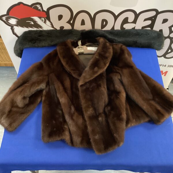 Dark brown vintage mink fur stole and jacket set.