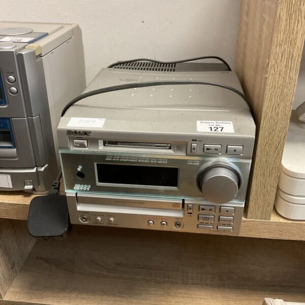 Vintage Sony MZ-R30 minidisc player in grey.